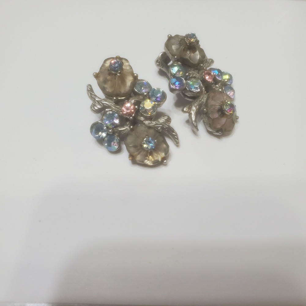 Vintage Florenza Floral Clip On Earrings Aurora Borealis Rhinestone Enamel Silve